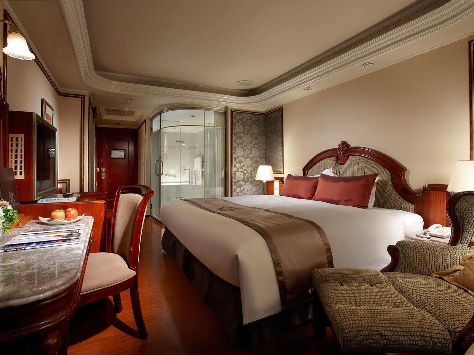 Happiness Hotel Taipei Exterior foto
